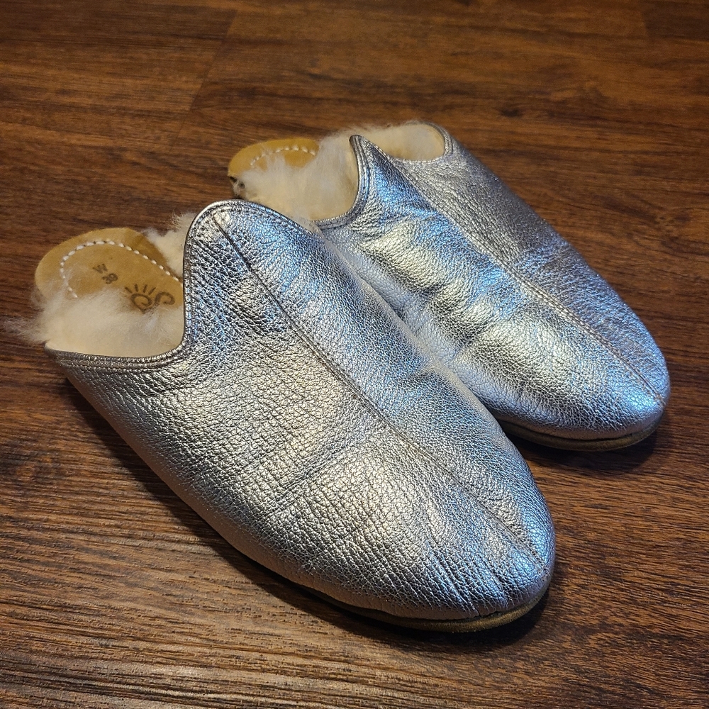 Sabah Metallic Silver Sheepskin Mules